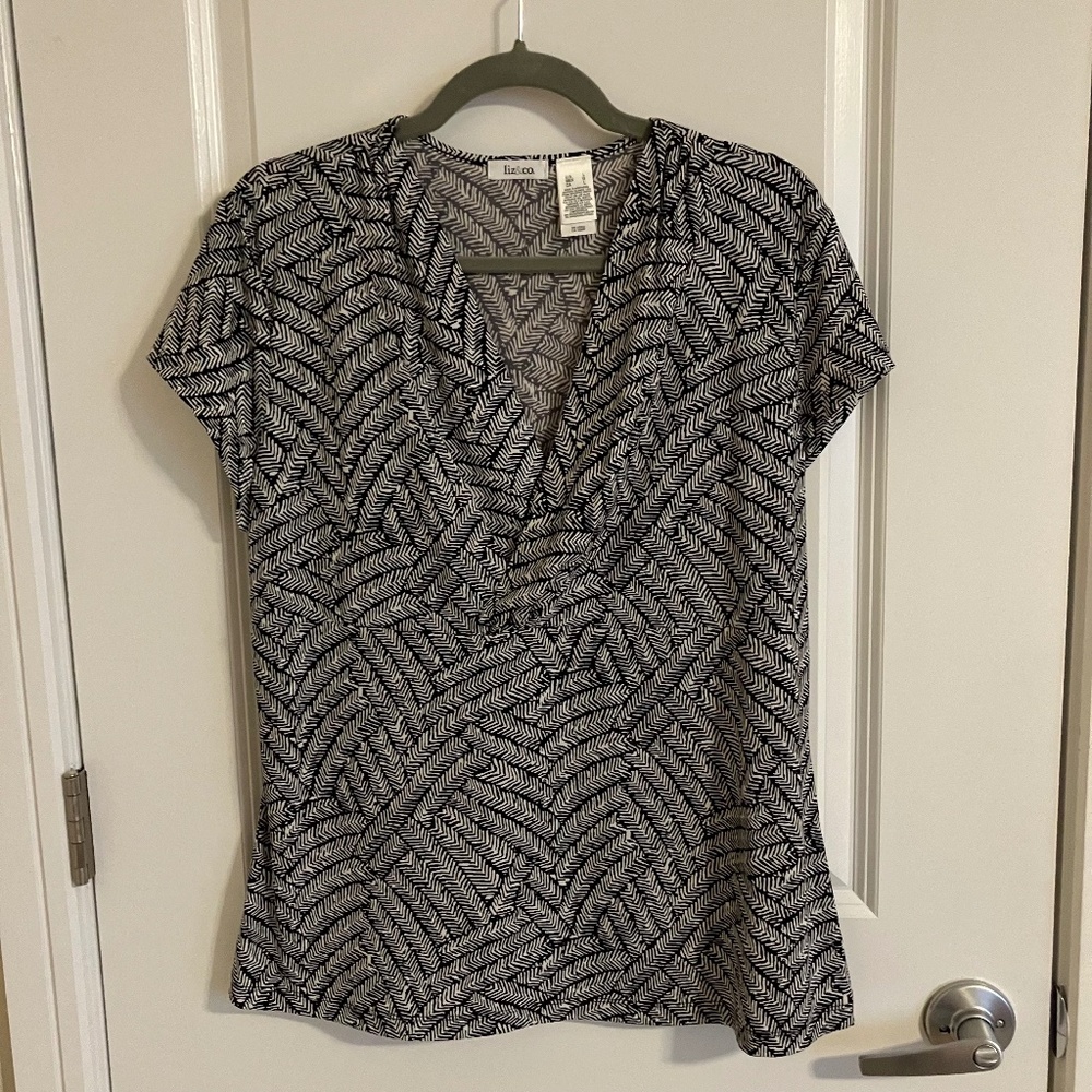Women's V-neck Short Sleeved Blouse
